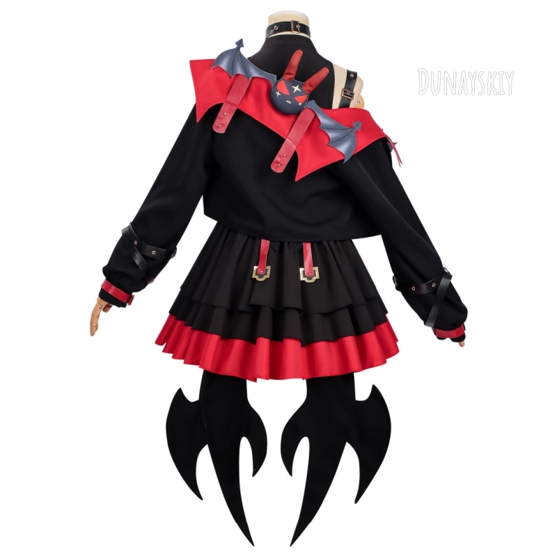 NTE Lacrimosa Golden Symphony  - مراجعة Cosplay Anime Black وسعره